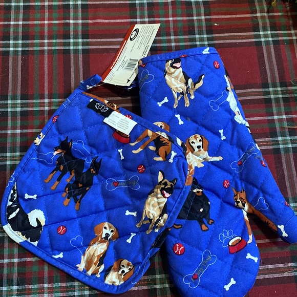 NWT Two Lumps of Sugar Oven mitt and pot holder set - Picture 2 of 7